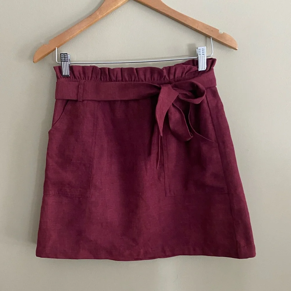 Main Strip: Maroon Skirt With Tie and Zipper